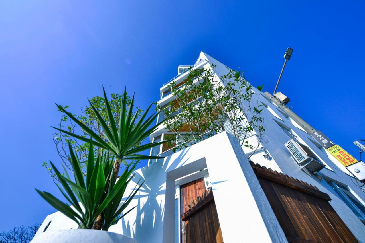 Admiring Island Apartment Tainan Exterior photo